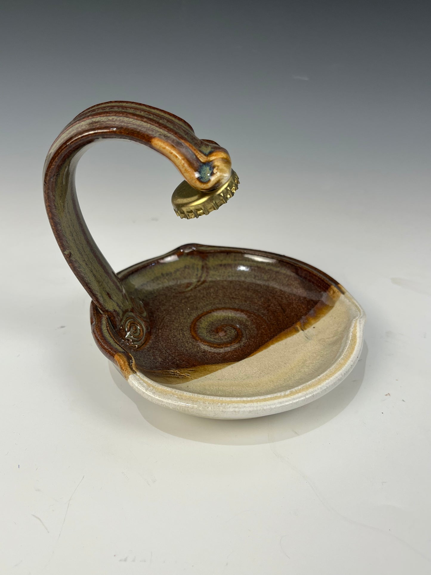 #57 Hanging magnetic soap dish