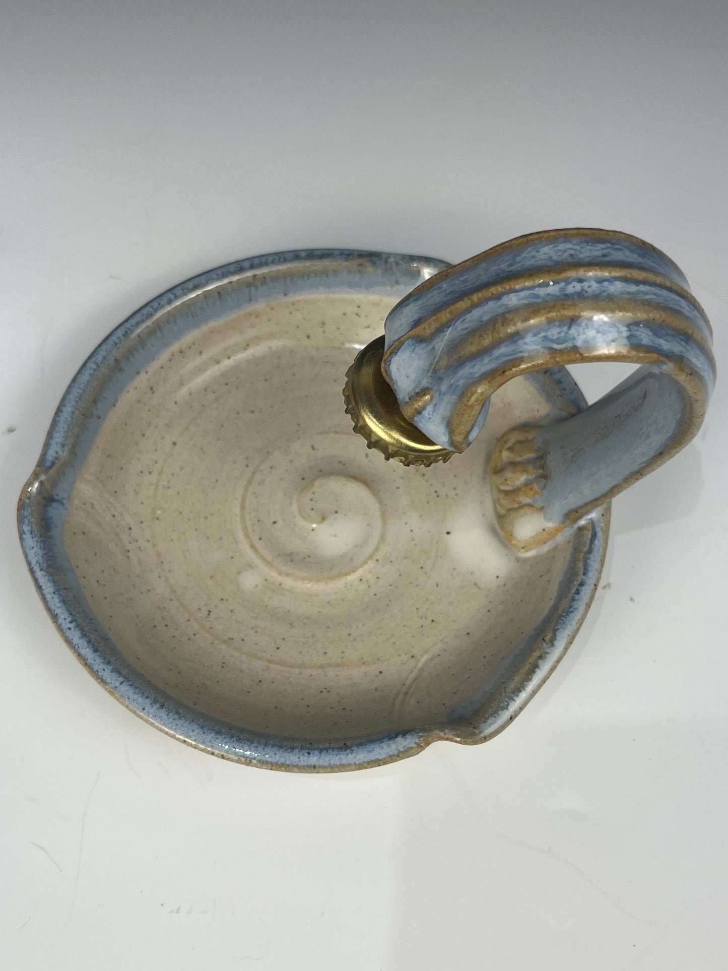 #47 Hanging magnetic soap dish