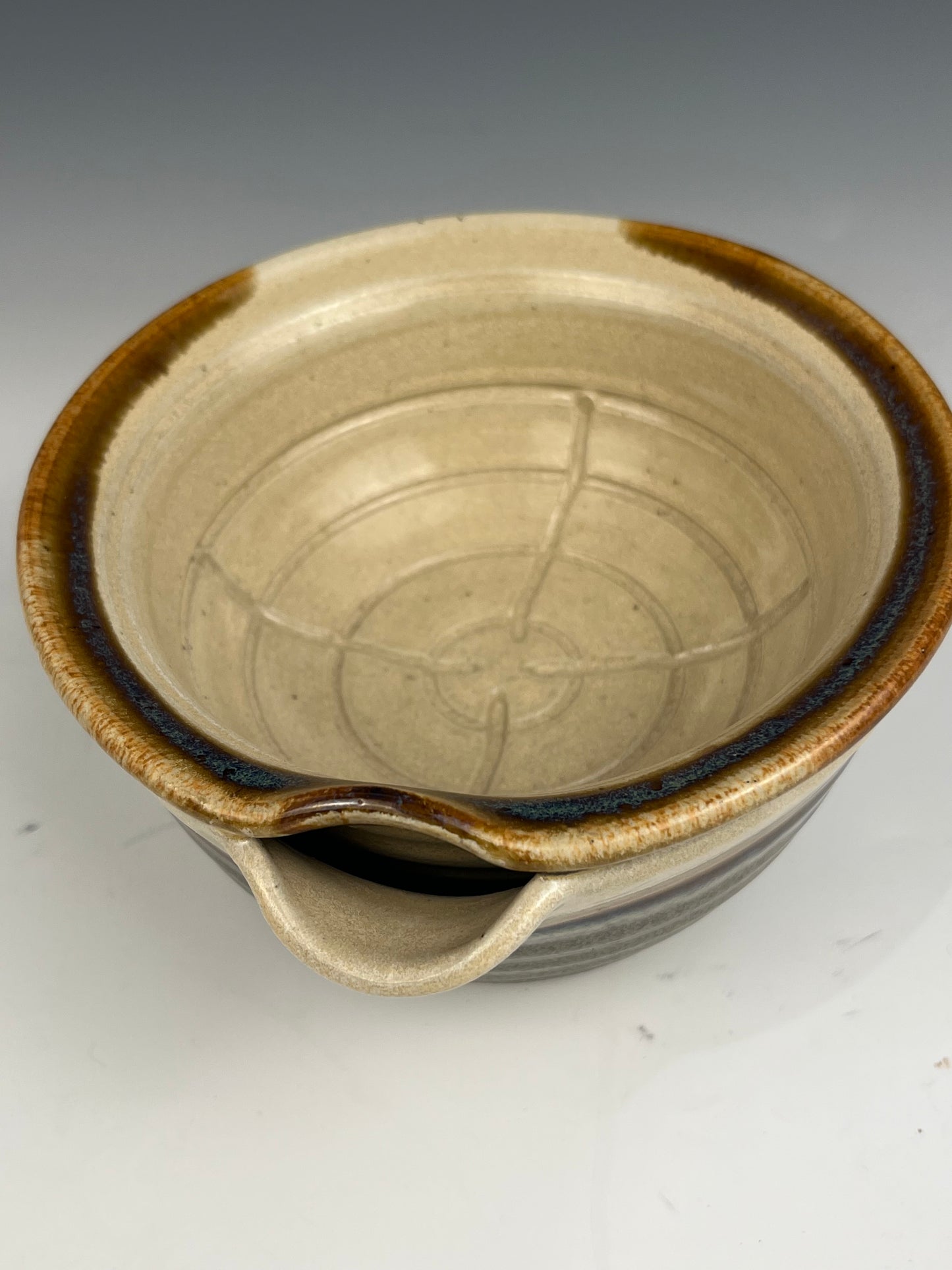 #70 Scuttle Dish