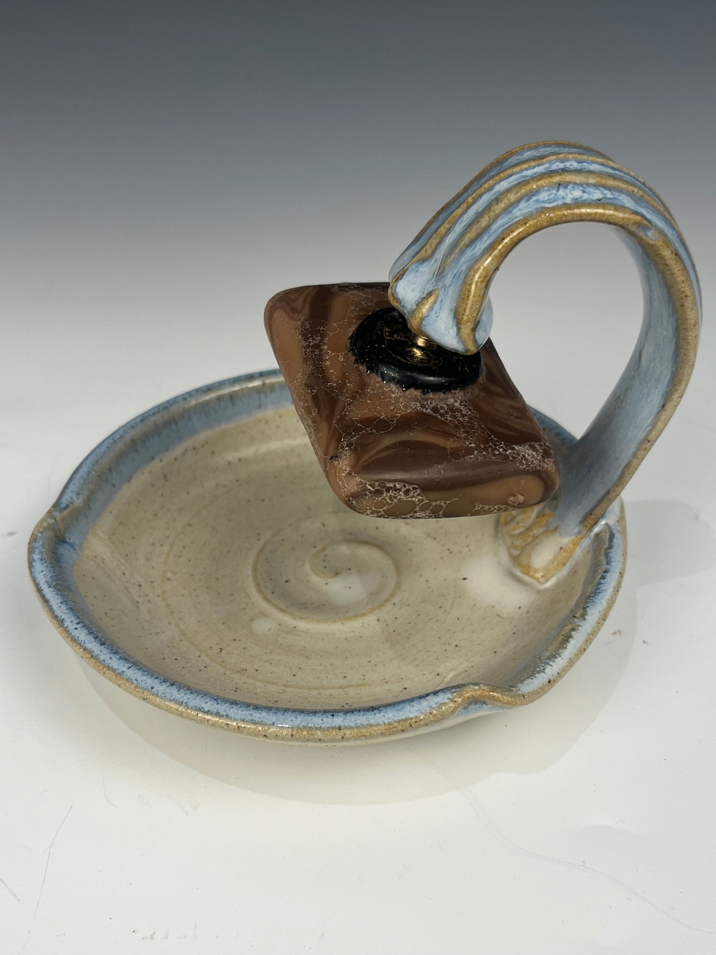 #47 Hanging magnetic soap dish