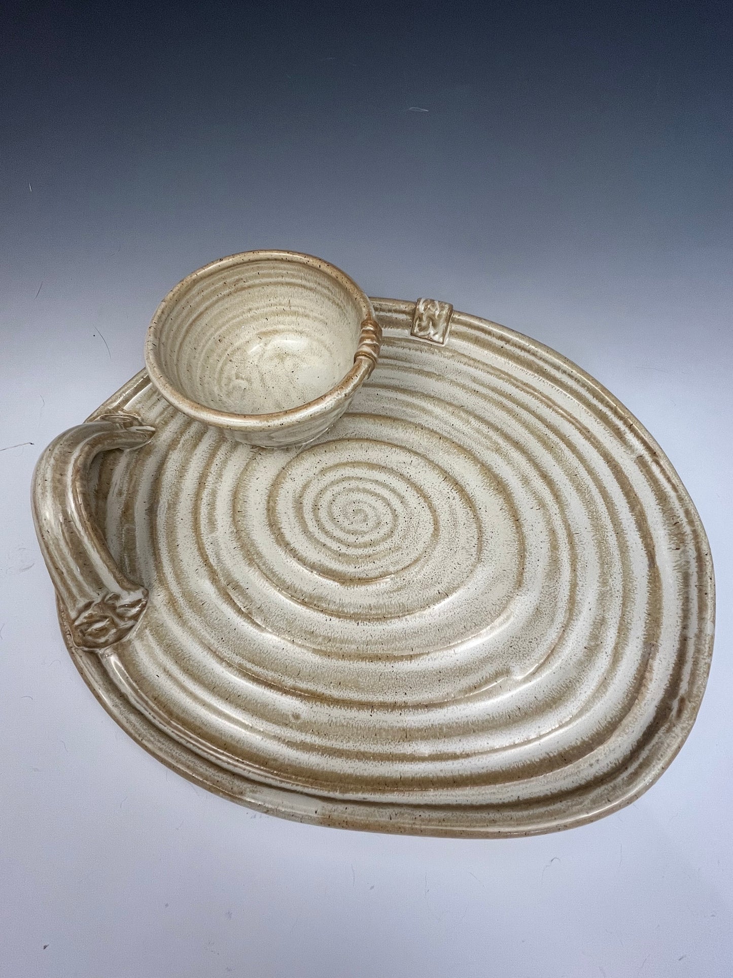 #81 Swirled Serving Tray in Caramel Antique color
