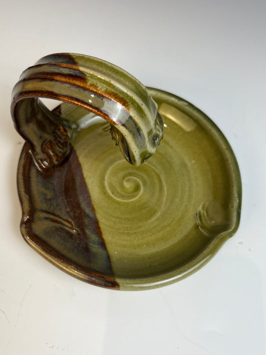 #56 Hanging magnetic soap dish